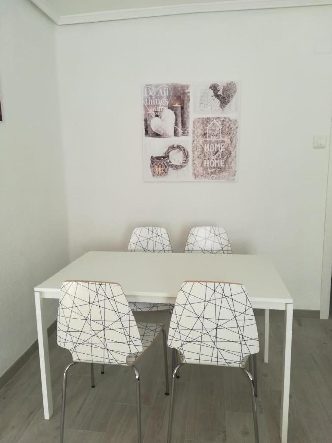 Malvarrosa Beach Familiar Valencia Ngoại thất bức ảnh